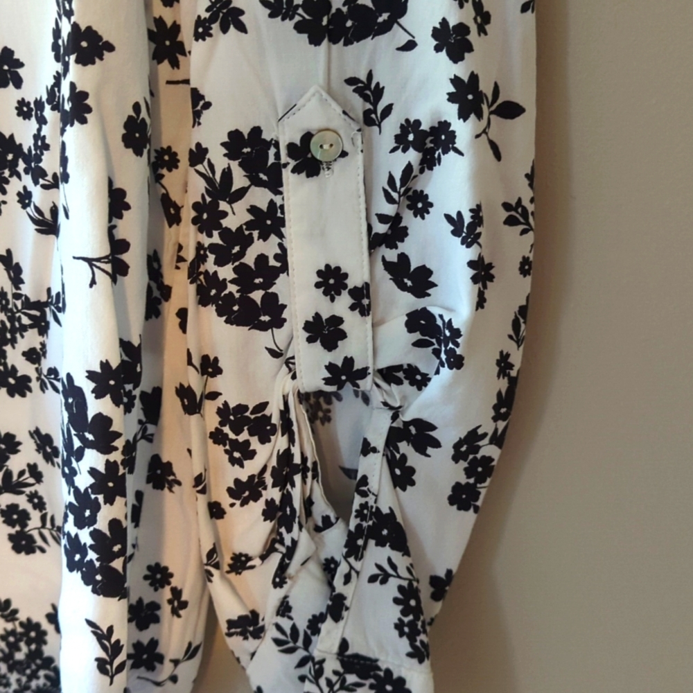Flowy blouse - Picture 3 of 7